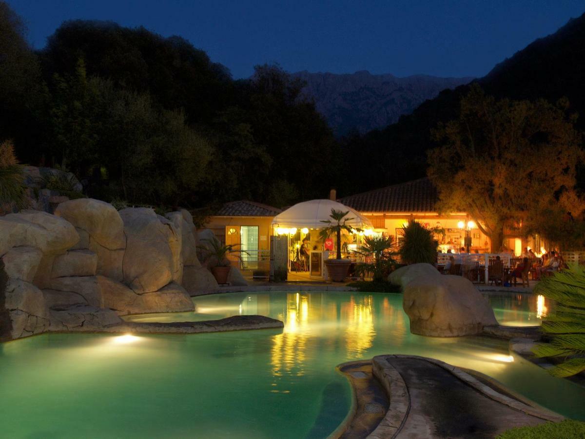 Camping Les Oliviers Porto (Corsica) Exterior foto